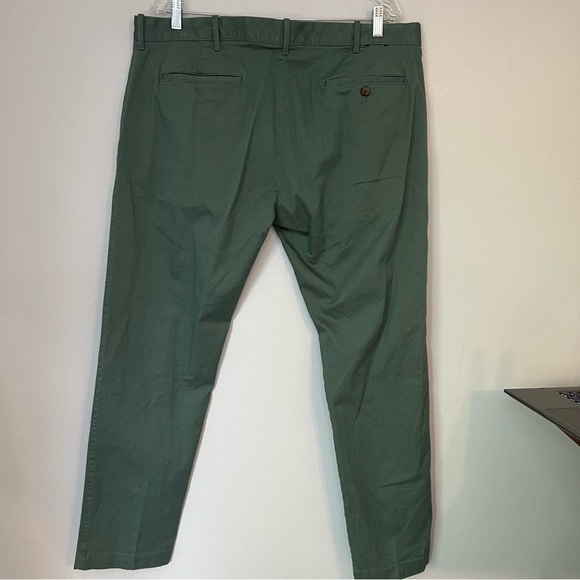J Crew Men W38 L32 Flex Slim Pants Flat Front Green Tapered Leg Work Office - Picture 9 of 13